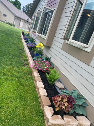 4908 Imperial Cir, Milwaukee WI  53220-4627 exterior