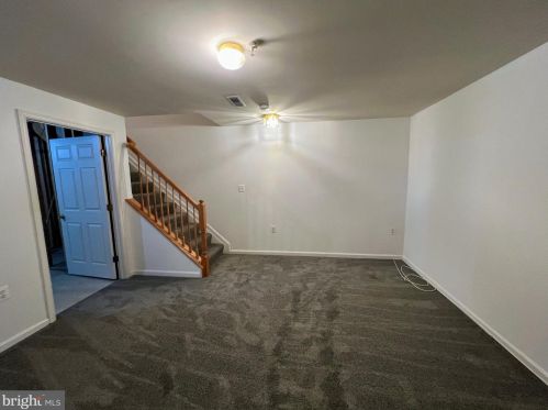 1813 Tobias Dr, Washington DC 20020-2955 exterior