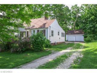 26193 Tryon Rd, Cleveland, OH 44146-6009