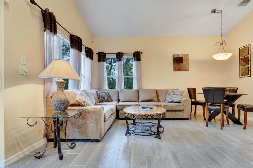 9866 Perfect Dr, Fort Pierce FL 34986-3031 exterior