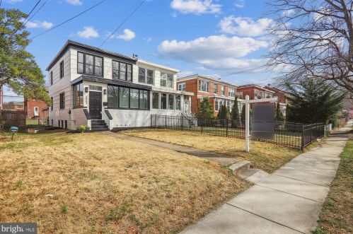 4963 12 St, Washington DC 20003-1414 exterior