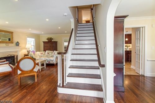 267 Canterbury Rd, Westfield, NJ 07090-1904