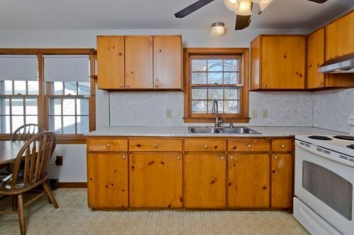 155 Canton Cir, Springfield MA 01104-1441 exterior