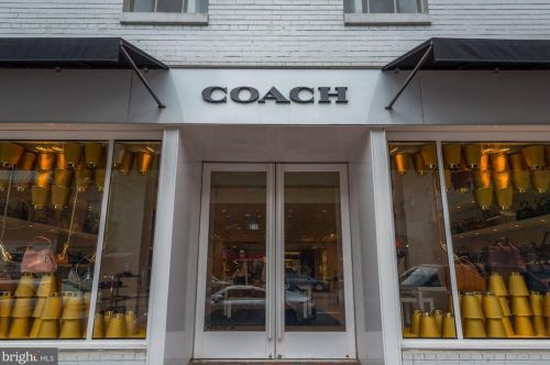 1030 31st St, Washington DC  20007-4405 exterior