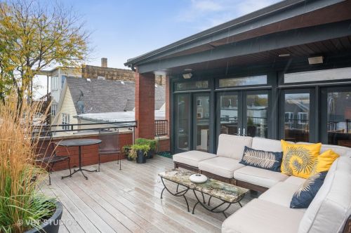 1708 Winnemac Ave, Chicago IL 60706-3427 exterior