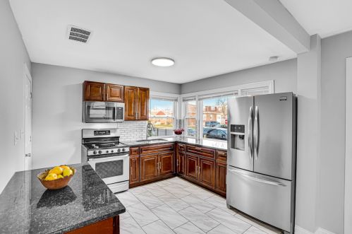 1652 Leclaire Ave, Chicago IL 60638-2145 exterior