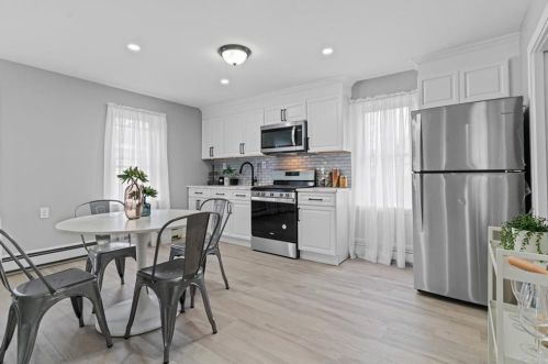 24 Payton St, Providence, RI 02905-1332