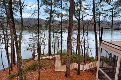 9615 Huntcliff Trce, Atlanta GA 30350-2615 exterior