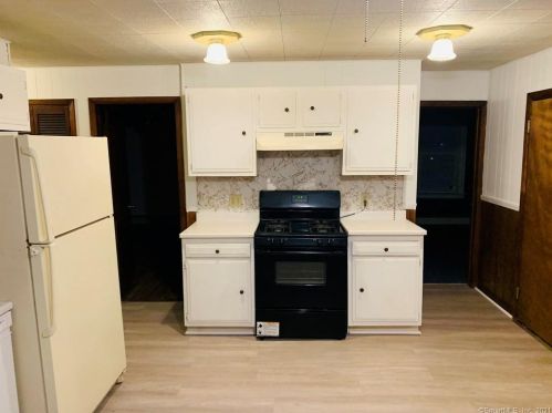 44 Wilcox St, New Britain CT 06051-1209 exterior