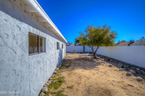 5125 Condor Dr, Tucson AZ 85742-9405 exterior