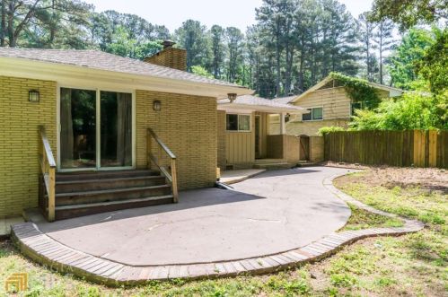 1970 Briarmill Rd, Atlanta GA  30329-2612 exterior