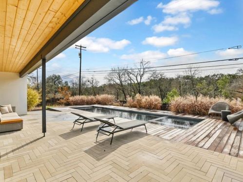 5708 Driftwood Dr, Austin TX 78731-2642 exterior