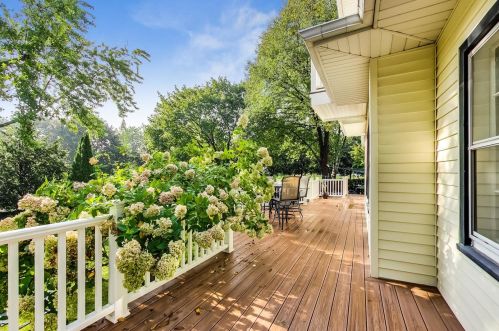 6040 Northcott Ave, Chicago IL 60631-3103 exterior