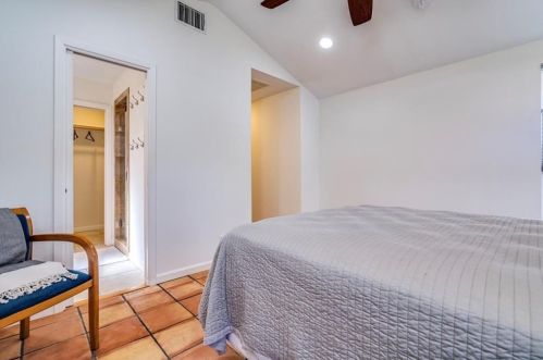 2425 Euclid Ave, Austin TX 78704-5419 exterior