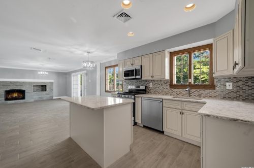 35 Bethal Ln, Commack NY  11725-1003 exterior