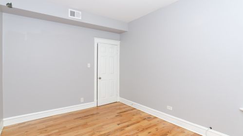 1511 67 Pl, Chicago IL 60637-4832 exterior