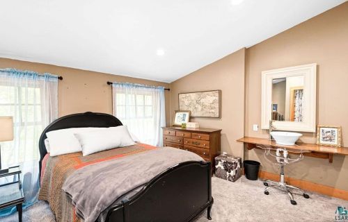 5165 Lester River Rd, Duluth MN 55804-2830 exterior