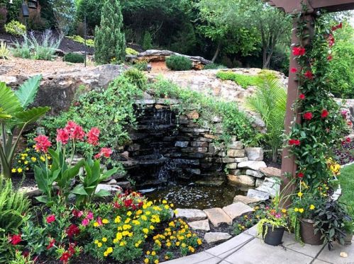 1051 Barberry Ln, Saint Louis MO 63122-5113 exterior