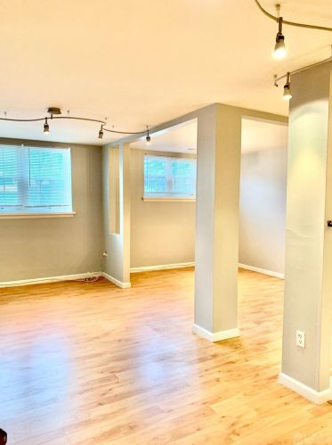 97 College Dr, Edison NJ 08817-5930 exterior