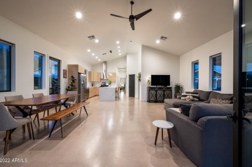 2505 14th St, Phoenix AZ 85006-1120 exterior