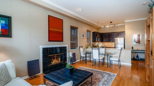 1843 Sheffield Ave, Chicago, IL 60614-5026