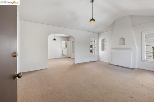 2352 Virginia St, Berkeley CA 94709-1613 exterior