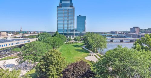 335 Bridge St, Grand Rapids MI 49504-5303 exterior