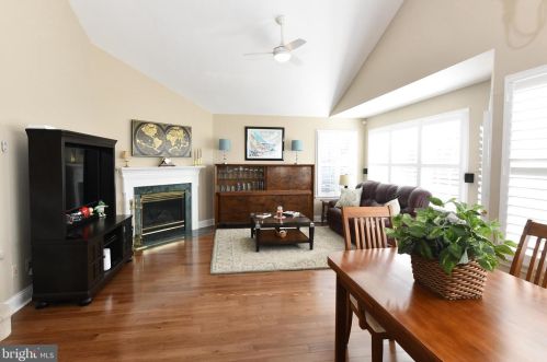 708 Tryens Rd, Chester PA 19014-1559 exterior