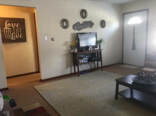 233 12 St, Plainwell MI 49080-1117 exterior