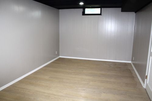 7501 Grantosa Dr, Milwaukee WI  53218-3813 exterior