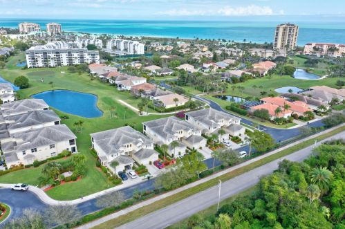 200 Southstar Dr, Fort Pierce FL 34949-9120 exterior