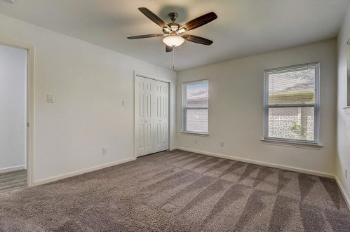 8746 Aldwick Dr, Dallas TX 75238-3420 exterior