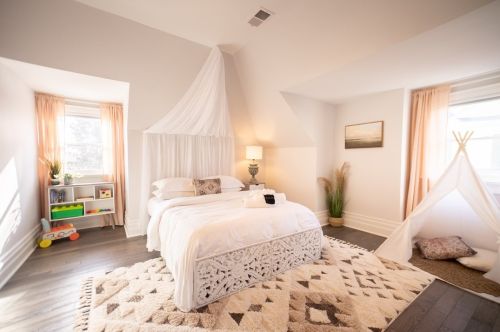 5532 Forbes Ave, Pittsburgh PA  15217-1126 exterior