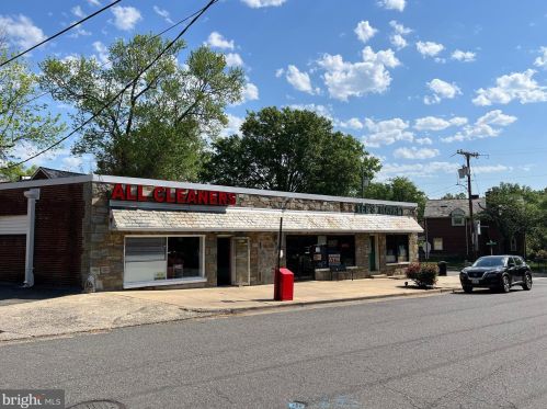 509 Bashford Ln, Alexandria VA 22314-1128 exterior