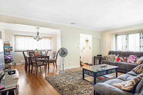 49 Countisbury Ave, Valley Stream, NY 11580-1747