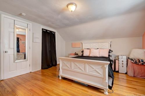 94 Hillcrest Ave, New Britain CT  06053-2539 exterior