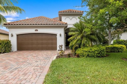 12505 Fenhurst Way, Naples, FL 34120-4682