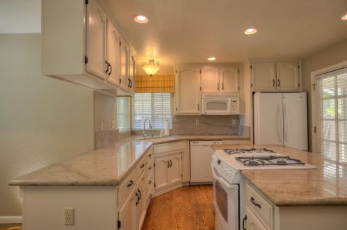 2181 Daubenberger Rd, Turlock CA 95380-9114 exterior