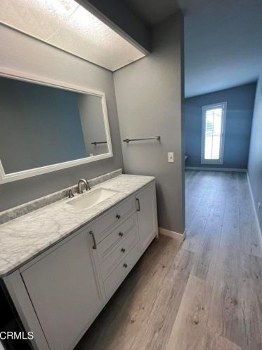 636 Holly Ave, Oxnard CA  93036-1931 exterior