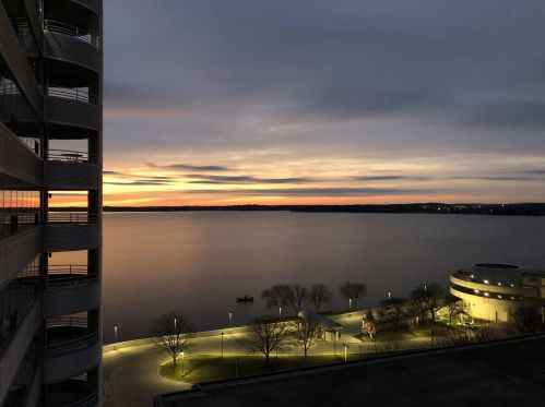 137 Wilson St, Madison WI 53703-3378 exterior