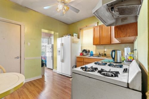 5212 Montrose Ave, Chicago IL 60706-7161 exterior