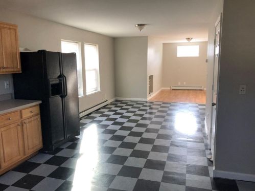 1269 Washington Ave, Portland ME 04103-2045 exterior