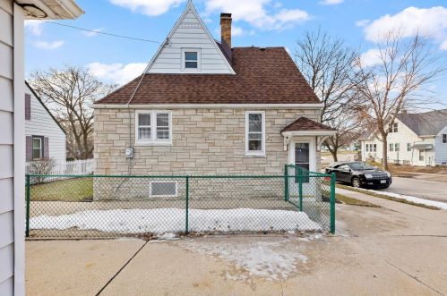 9040 Lapham St, Milwaukee WI 53214-4271 exterior