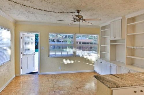 3925 Bay View Ave, Tampa FL  33611-1233 exterior