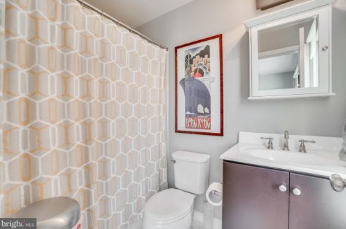 909 Montgomery, Alexandria VA 22314-1638 exterior