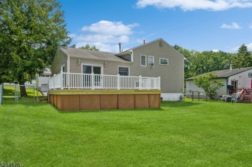 19 Richard St, Dover NJ 07801-2023 exterior