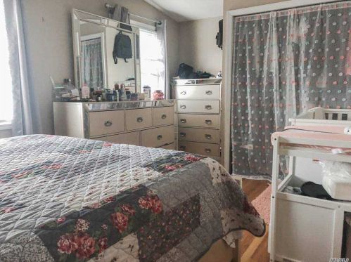 6 Vondran St, Huntington Station NY exterior