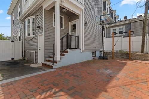 78 Hbr Vw St, Boston MA exterior