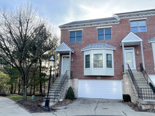 680 Highpointe Dr, Pittsburgh PA  15220-1853 exterior