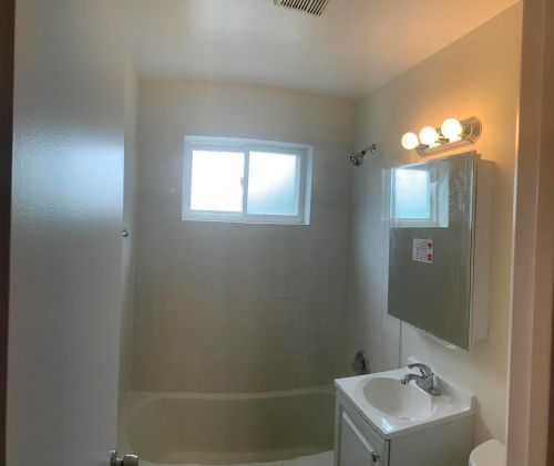 2004 5 Ave, Broadview IL 60153-3299 exterior